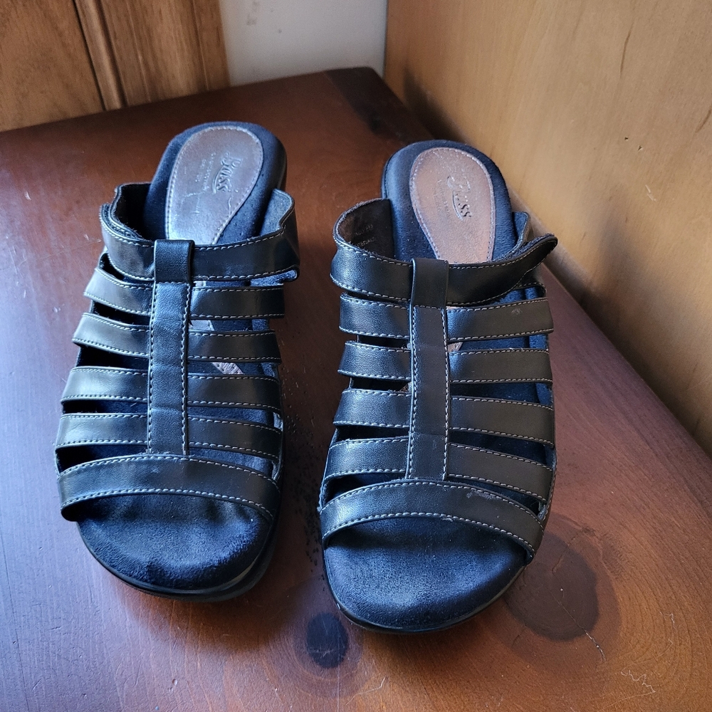 2/$30 Bass Sandals 8